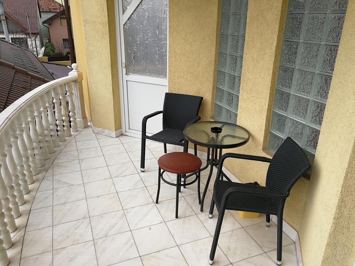 Hotel Lotus Arad Zewnętrze zdjęcie